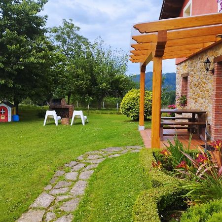 Onís Casa Rural El Jondrigu מראה חיצוני תמונה