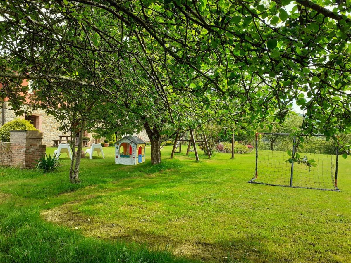 Onís Casa Rural El Jondrigu מראה חיצוני תמונה