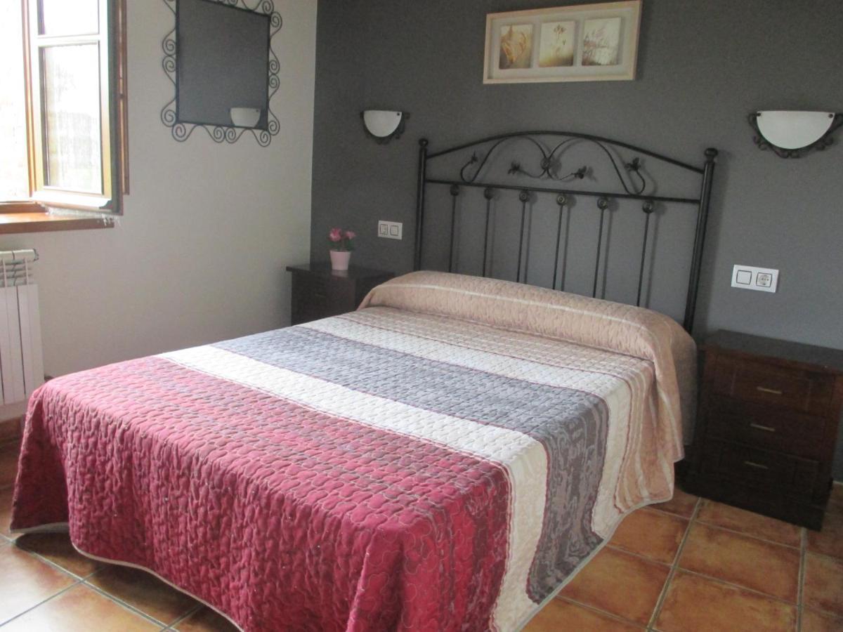 Onís Casa Rural El Jondrigu מראה חיצוני תמונה