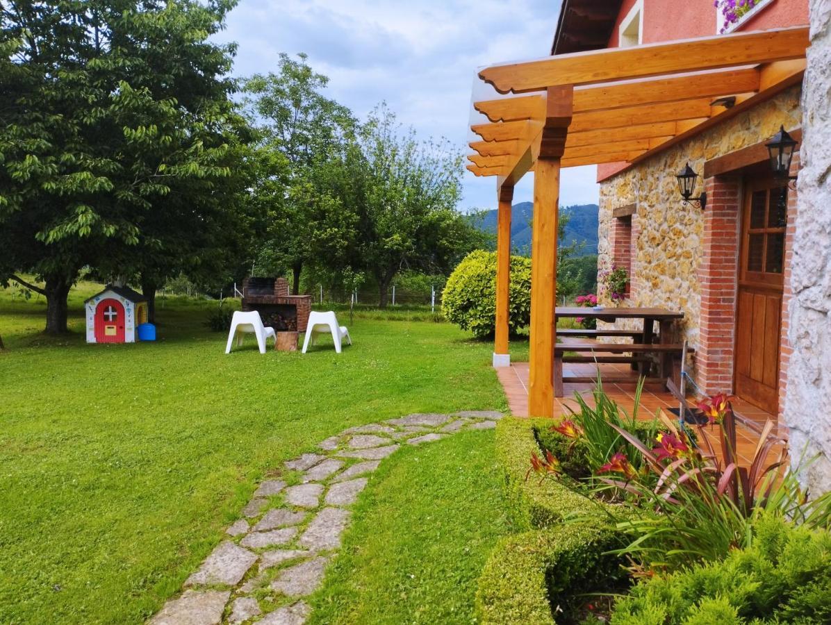 Onís Casa Rural El Jondrigu מראה חיצוני תמונה