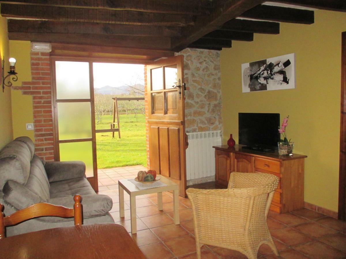 Onís Casa Rural El Jondrigu מראה חיצוני תמונה